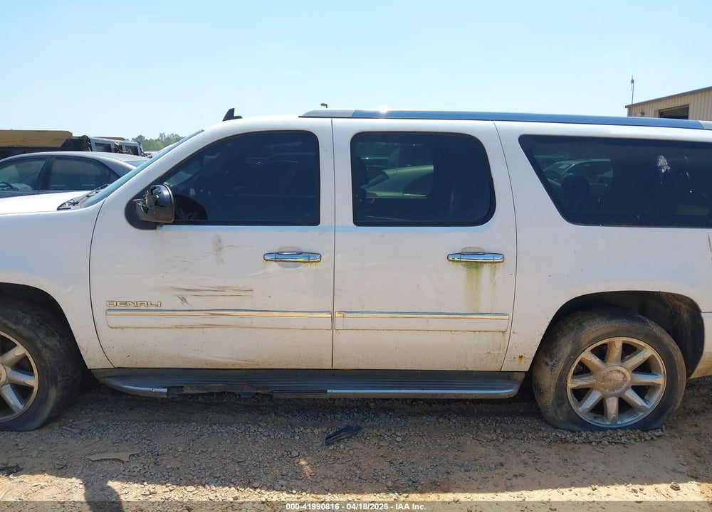 2011 GMC YUKON XL 1500 VIN: 1GKS2MEF9BR198152