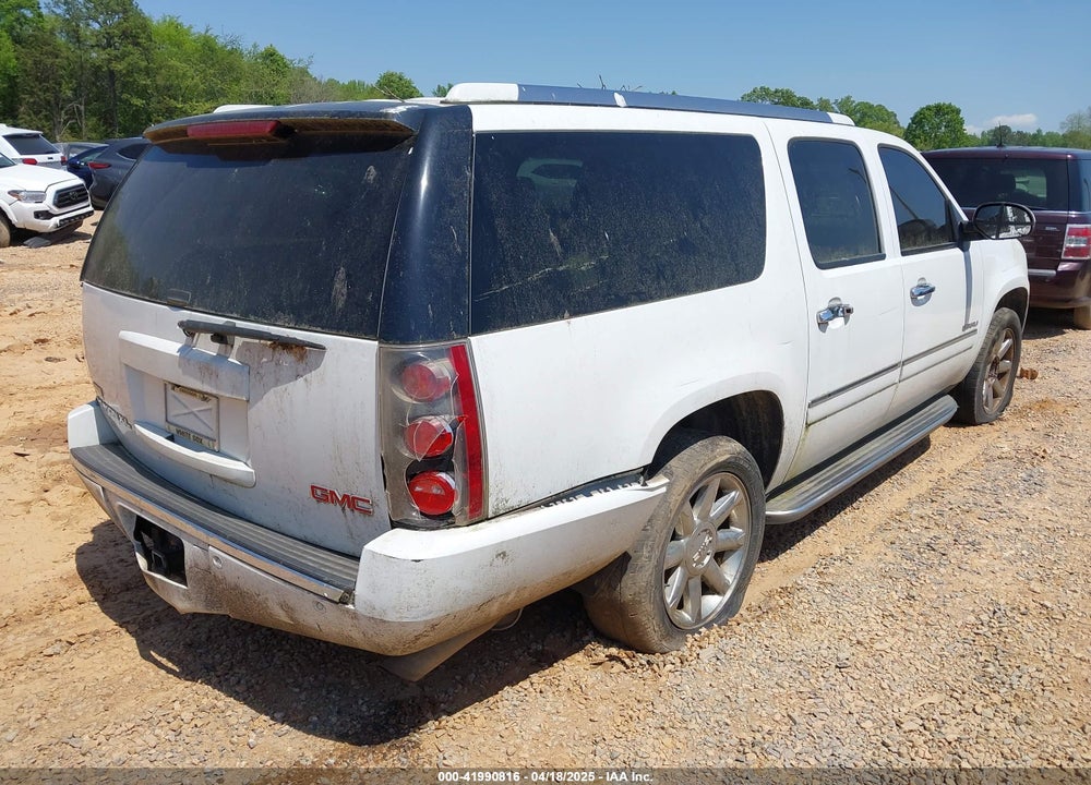 2011 GMC YUKON XL 1500 VIN: 1GKS2MEF9BR198152