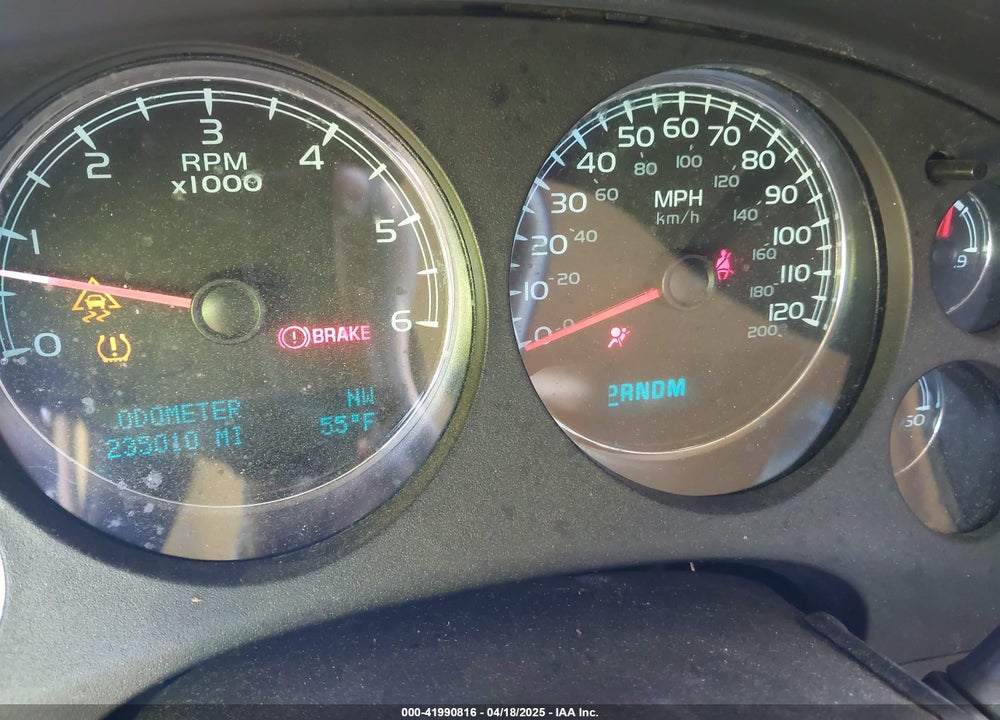 2011 GMC YUKON XL 1500 VIN: 1GKS2MEF9BR198152