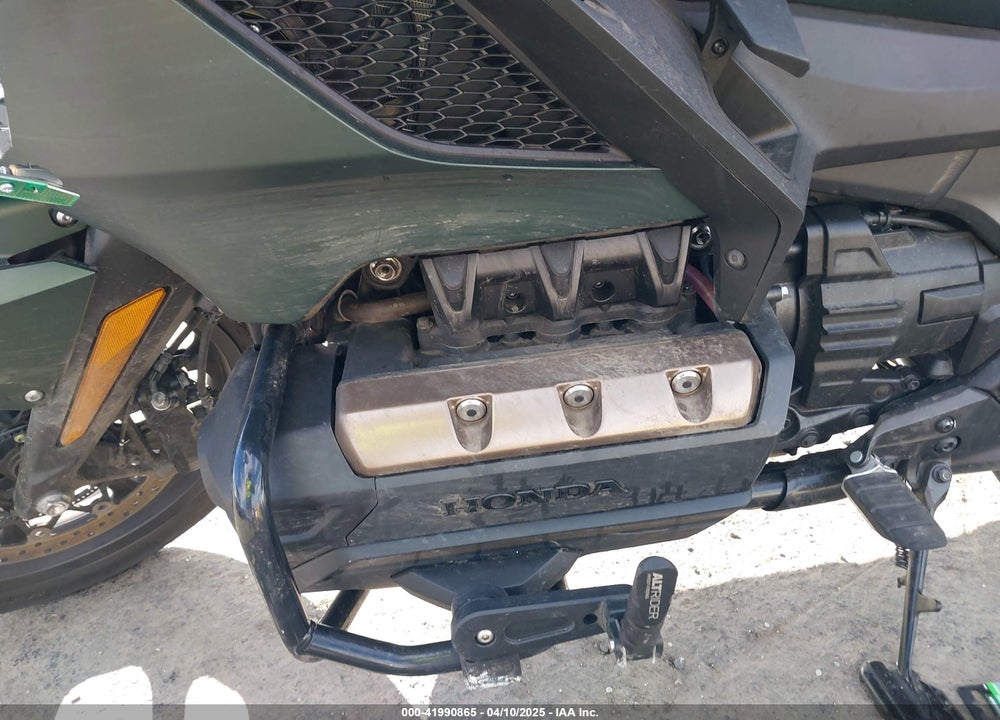 2024 HONDA GL1800 B VIN: JH2SC7947RK600411