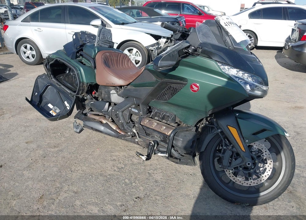 2024 HONDA GL1800 B VIN: JH2SC7947RK600411