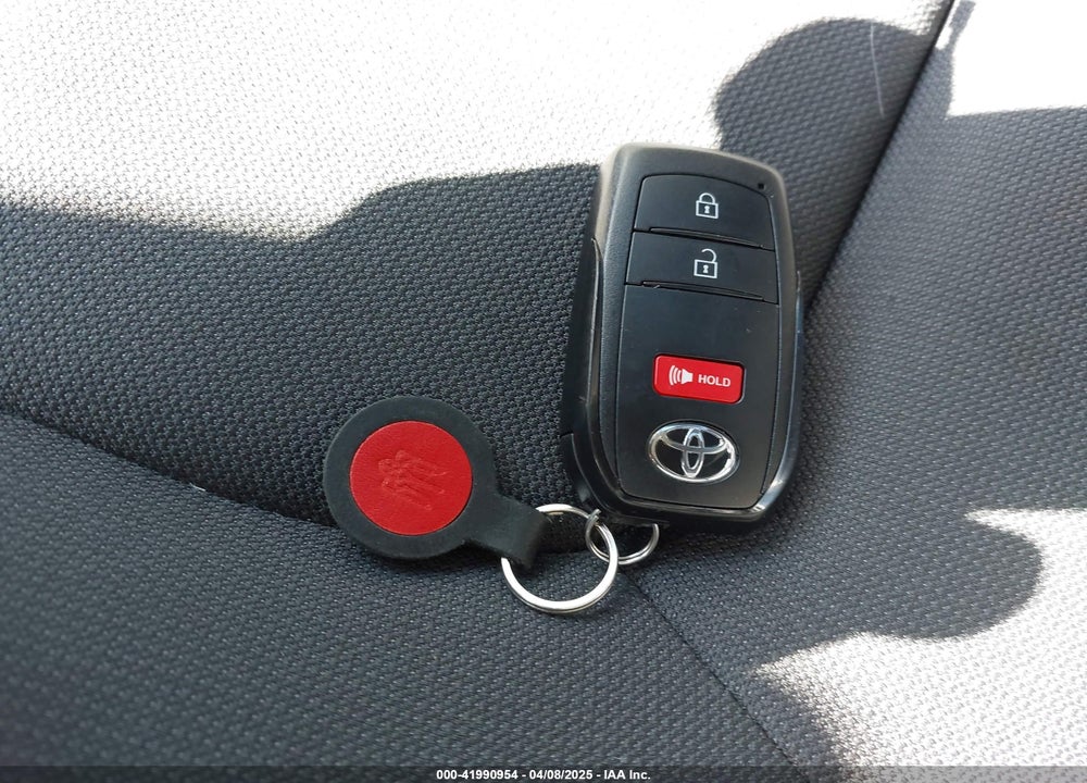 2025 TOYOTA COROLLA CROSS LE VIN: 7MUCAAAG5SV124153