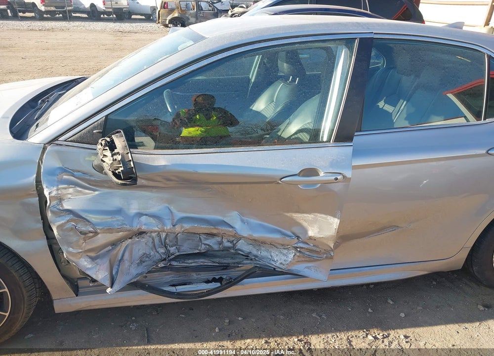 2021 TOYOTA CAMRY SE VIN: 4T1G11AK1MU447500