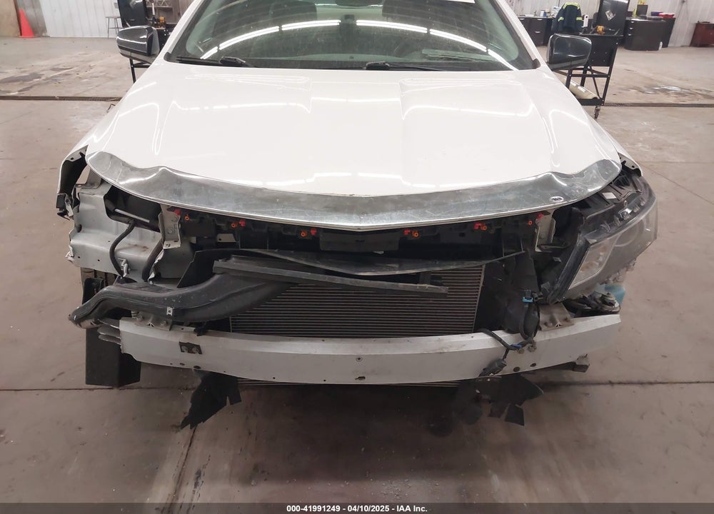 2014 CHEVROLET IMPALA 1LS VIN: 1G11Y5SL8EU126892