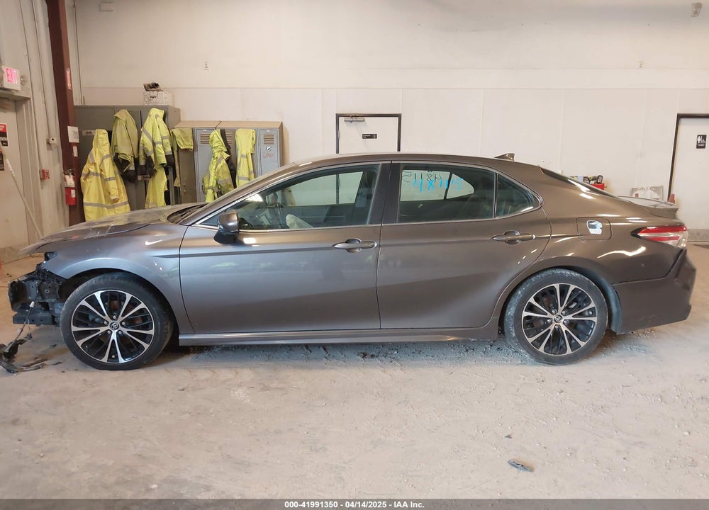 2020 TOYOTA CAMRY VIN: 4T1G11AK1LU941595