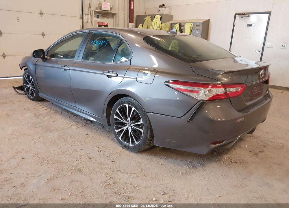 2020 TOYOTA CAMRY VIN: 4T1G11AK1LU941595