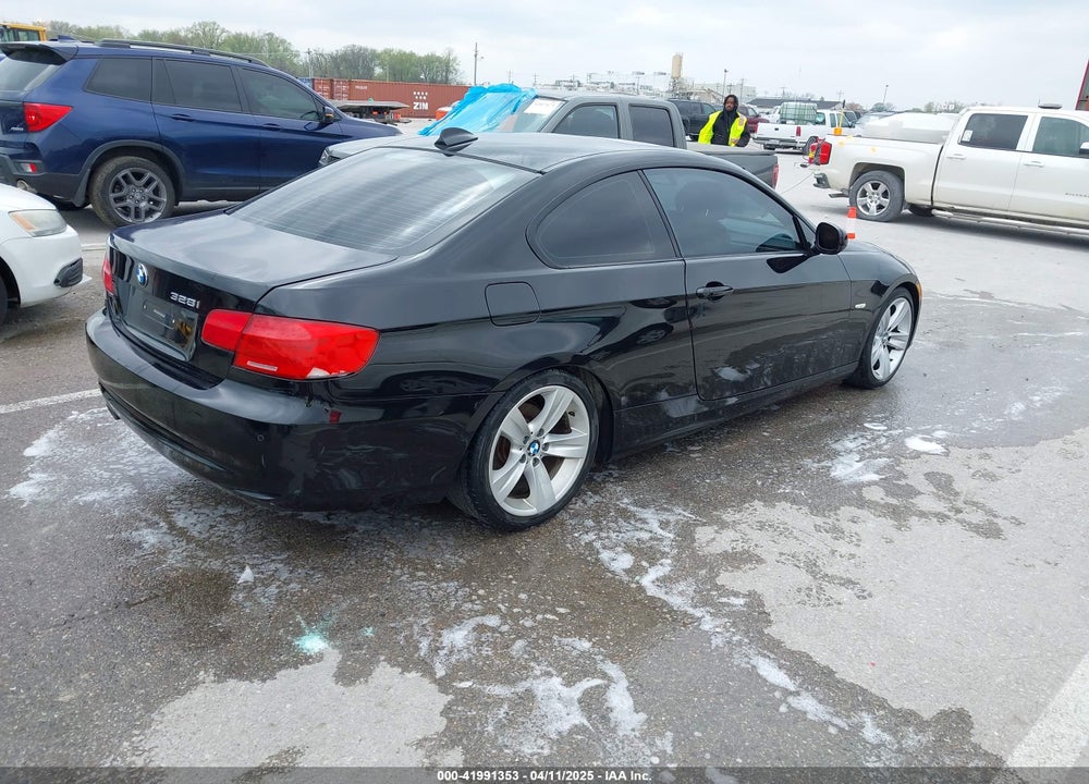 2011 BMW 328I VIN: WBAKE5C58BE429758