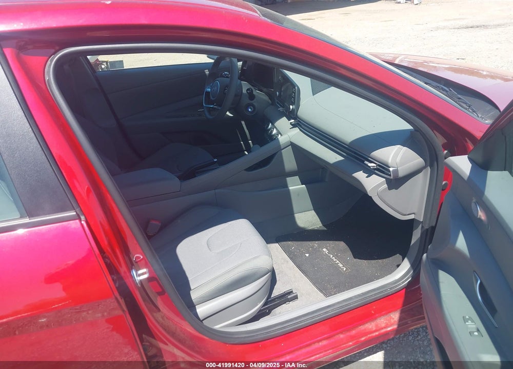 2025 HYUNDAI ELANTRA SE VIN: KMHLL4DG4SU937699