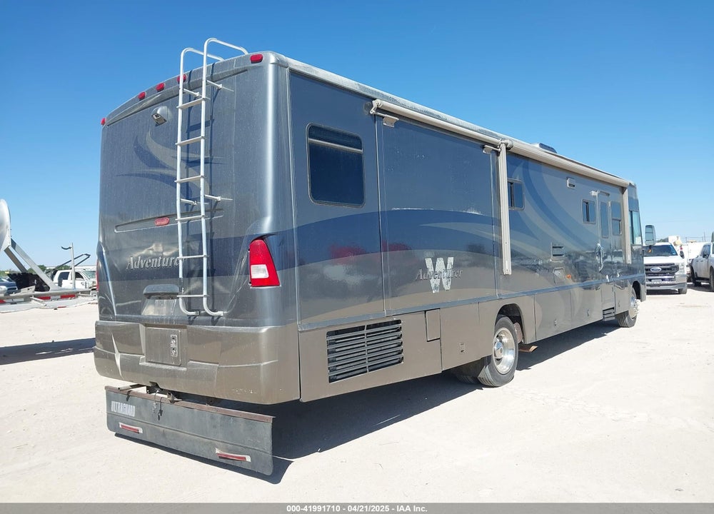 2005 WINNEBAGO ADVENTURER VIN: 5B4MPA7G353403634