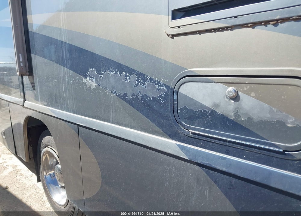 2005 WINNEBAGO ADVENTURER VIN: 5B4MPA7G353403634