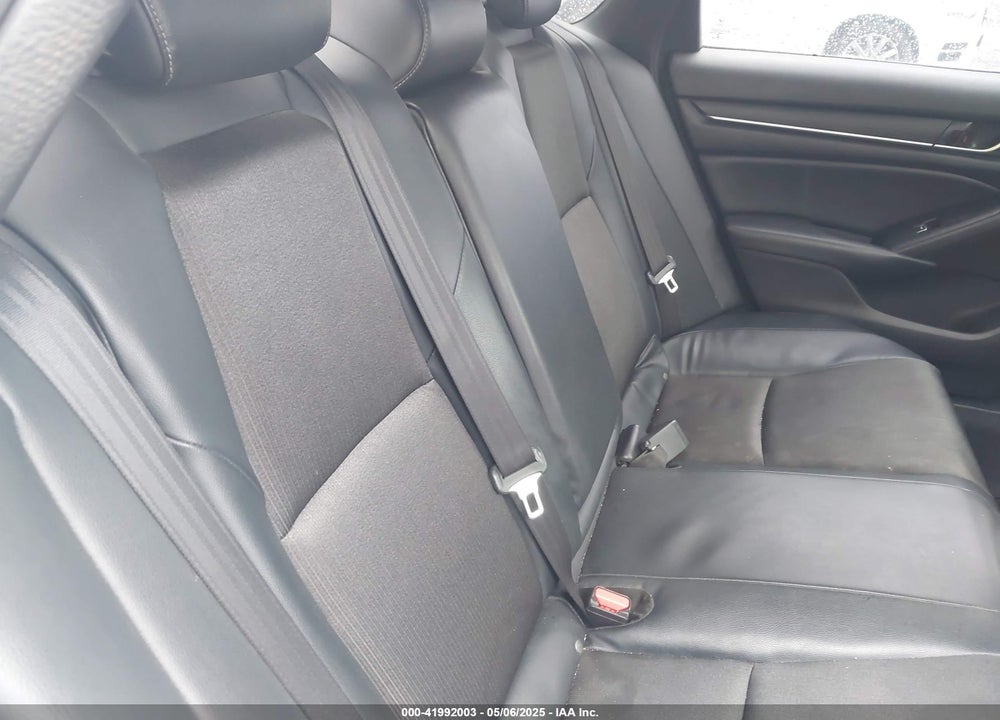 2018 HONDA ACCORD VIN: 1HGCV2F52JA006814