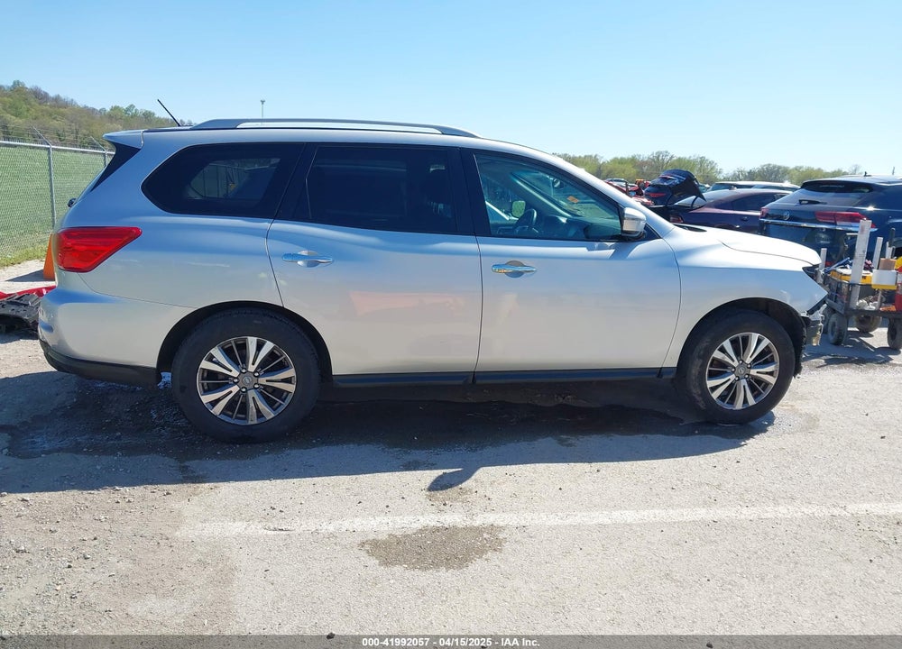 2017 NISSAN PATHFINDER SV VIN: 5N1DR2MN1HC673409