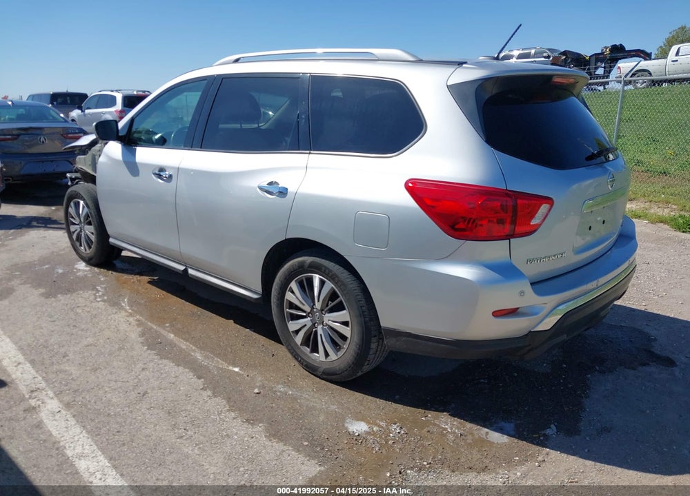 2017 NISSAN PATHFINDER SV VIN: 5N1DR2MN1HC673409