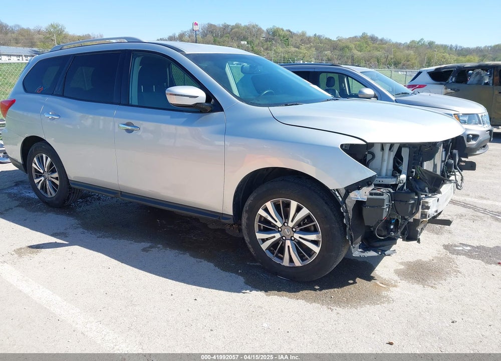 2017 NISSAN PATHFINDER SV VIN: 5N1DR2MN1HC673409