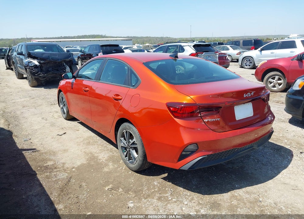 2023 KIA FORTE VIN: 3KPF24AD3PE680832
