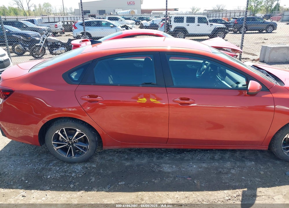 2023 KIA FORTE VIN: 3KPF24AD3PE680832