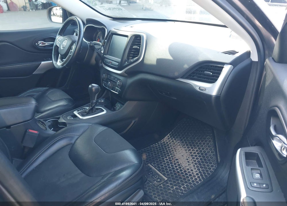 2018 JEEP CHEROKEE LATITUDE PLUS 4X4 VIN: 1C4PJMLB1JD532917