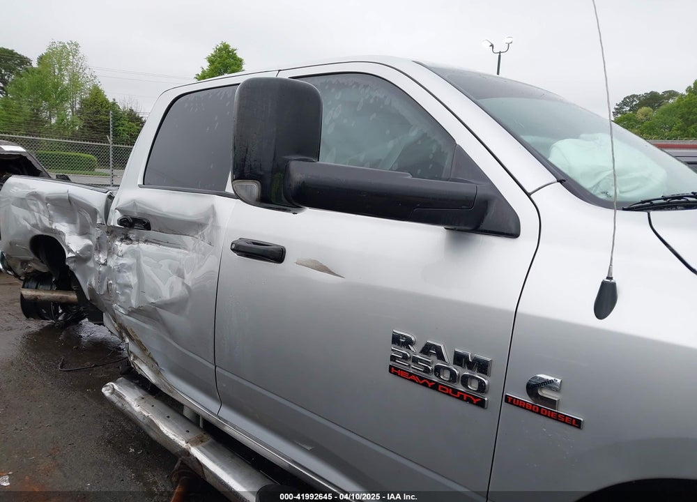 2017 RAM 2500 VIN: 3C6UR5CL3HG529578