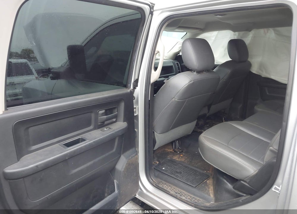 2017 RAM 2500 VIN: 3C6UR5CL3HG529578
