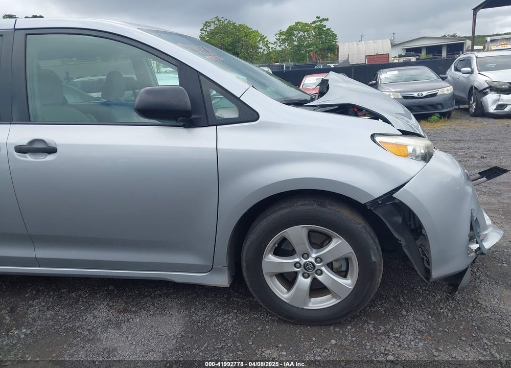 2019 TOYOTA SIENNA L 7 PASSENGER VIN: 5TDZZ3DC2KS005851