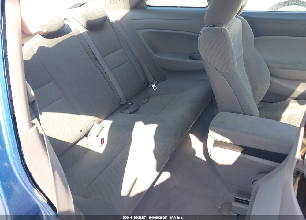 2010 HONDA CIVIC LX VIN: 2HGFG1B69AH532374