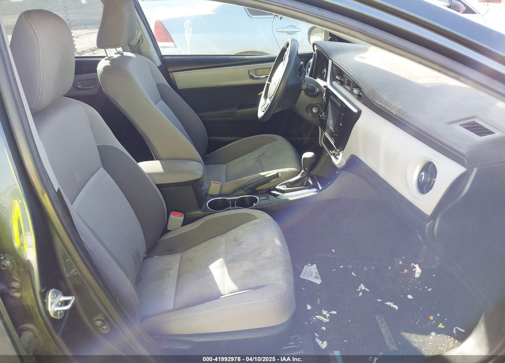 2019 TOYOTA COROLLA LE VIN: 5YFBURHE9KP890475