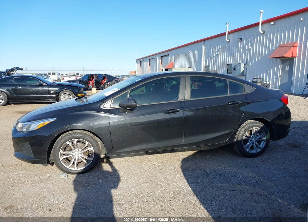 2019 CHEVROLET CRUZE LS VIN: 1G1BC5SMXK7126074