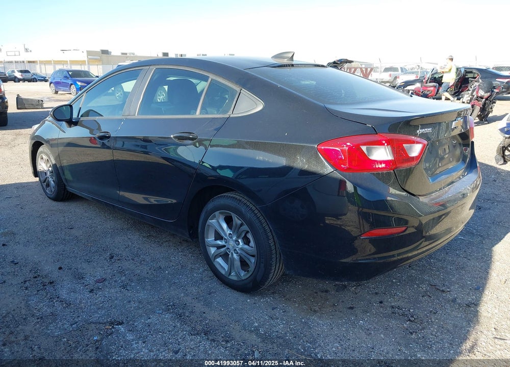 2019 CHEVROLET CRUZE LS VIN: 1G1BC5SMXK7126074