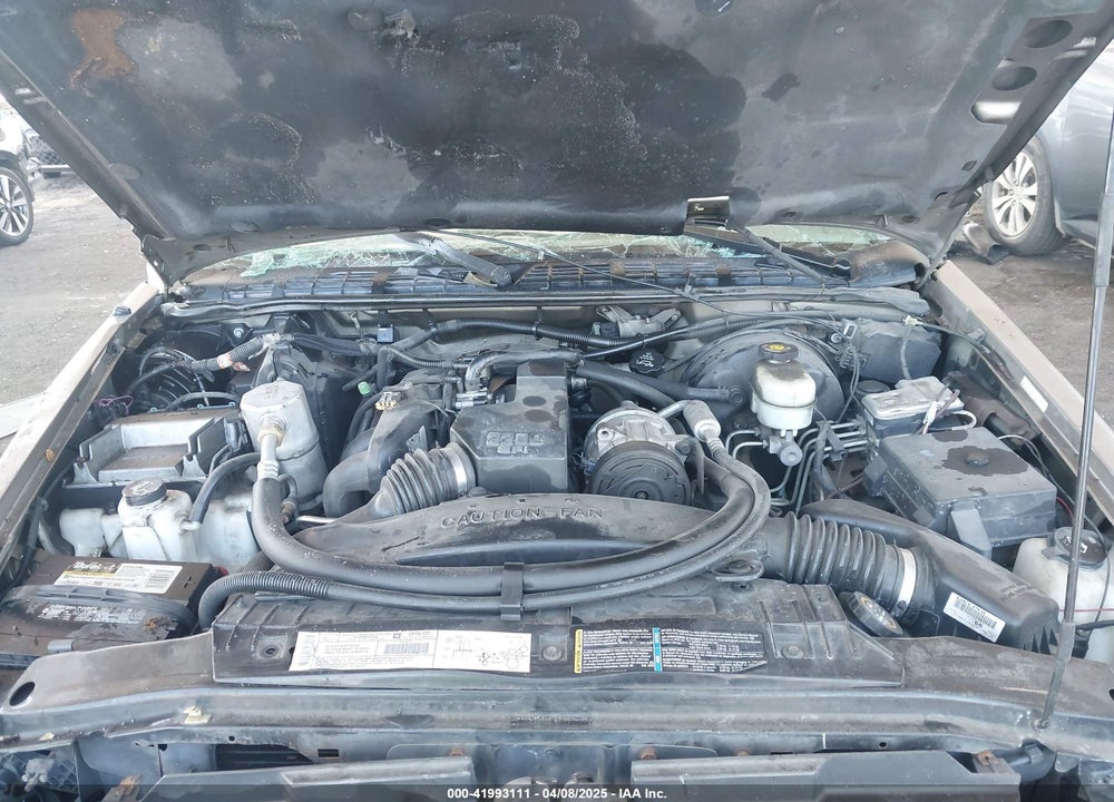 2003 CHEVROLET S-10 LS VIN: 1GCCS19H238187348
