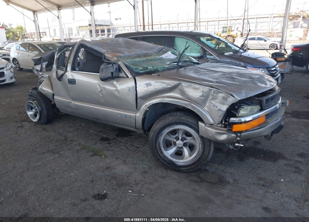 2003 CHEVROLET S-10 LS VIN: 1GCCS19H238187348
