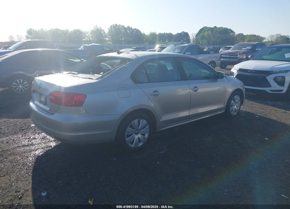 2014 VOLKSWAGEN JETTA 1.8T SE VIN: 3VWD17AJ9EM271316