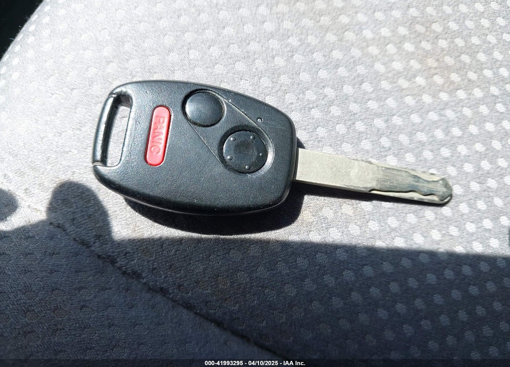2007 HONDA CR-V LX VIN: JHLRE383X7C003685