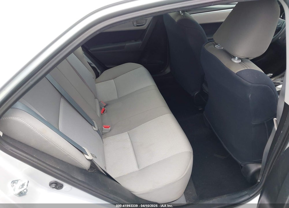 2015 TOYOTA COROLLA VIN: 5YFBURHE4FP222878