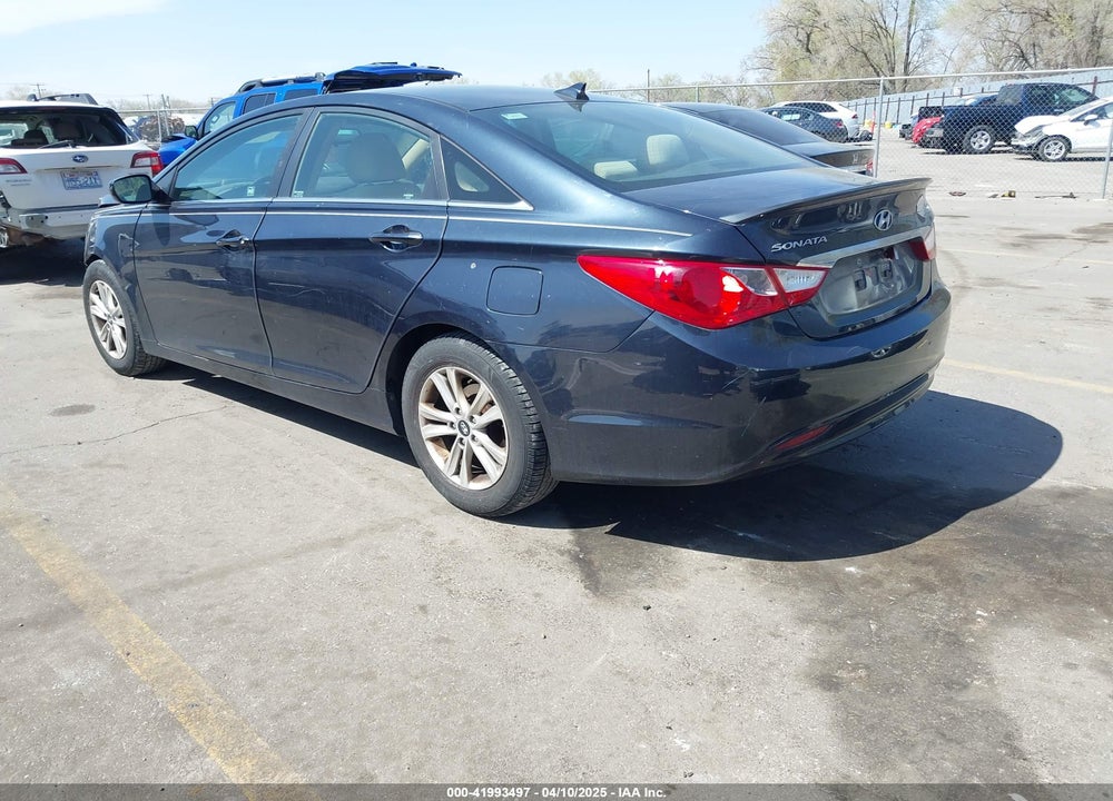 2013 HYUNDAI SONATA VIN: 5NPEB4AC5DH736621