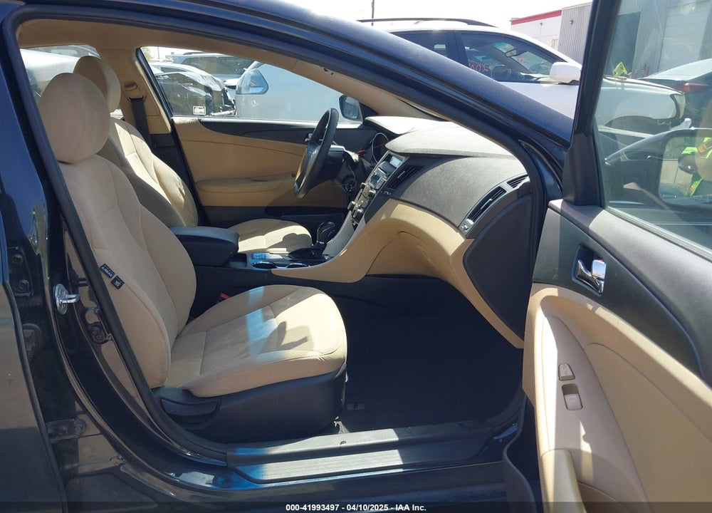 2013 HYUNDAI SONATA VIN: 5NPEB4AC5DH736621