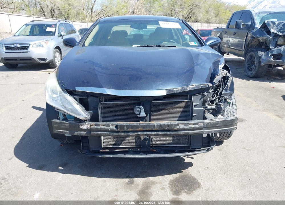 2013 HYUNDAI SONATA VIN: 5NPEB4AC5DH736621