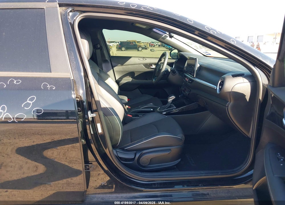 2023 KIA FORTE VIN: 3KPF54AD5PE582196