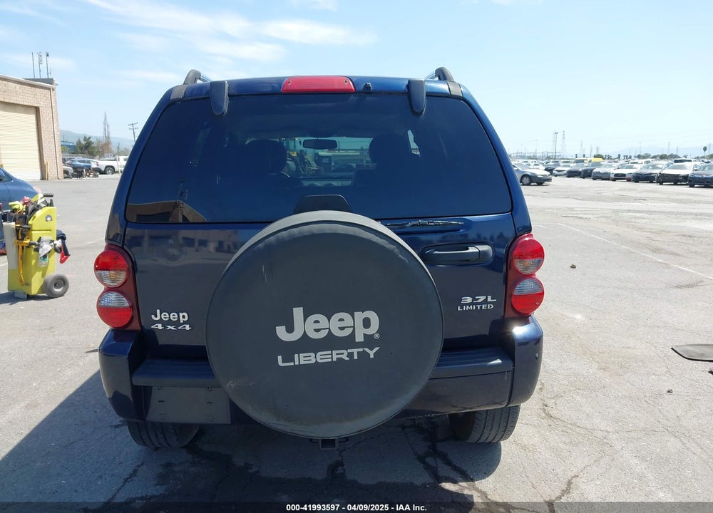 2007 JEEP LIBERTY VIN: 1J4GL58K87W520229