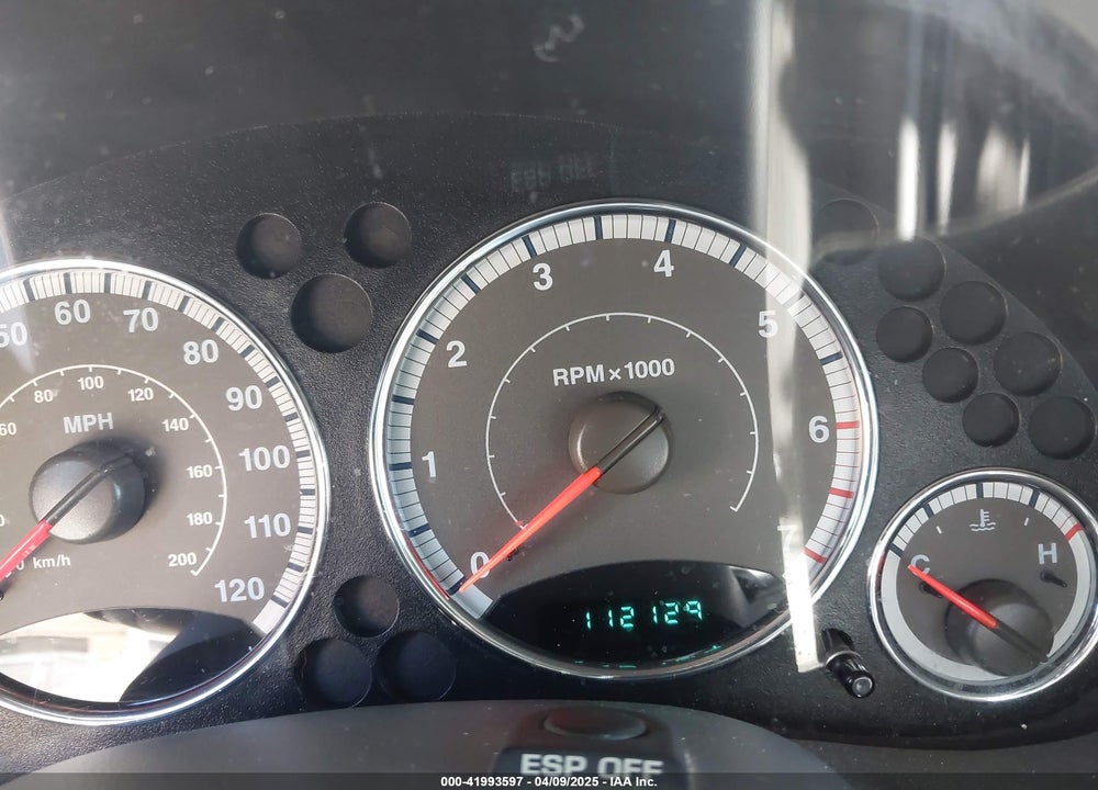 2007 JEEP LIBERTY VIN: 1J4GL58K87W520229