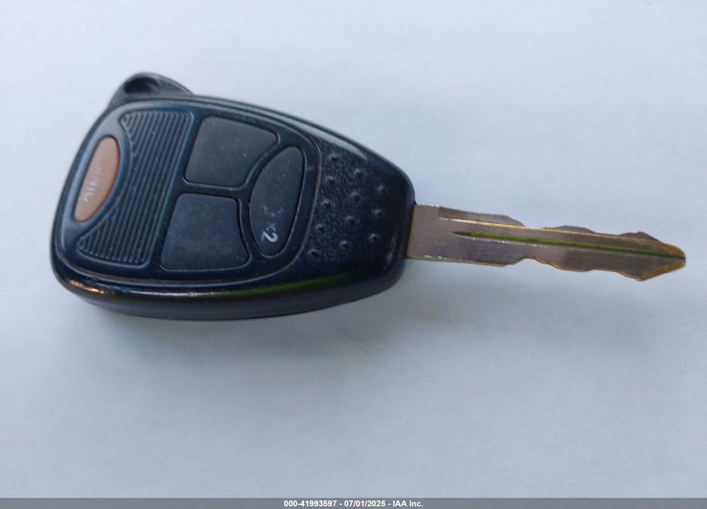 2007 JEEP LIBERTY VIN: 1J4GL58K87W520229