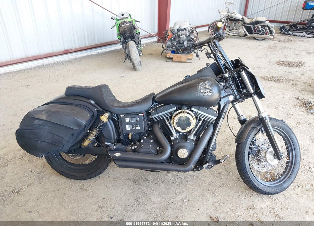 2017 HARLEY-DAVIDSON FXDB VIN: 1HD1GXM30HC316679