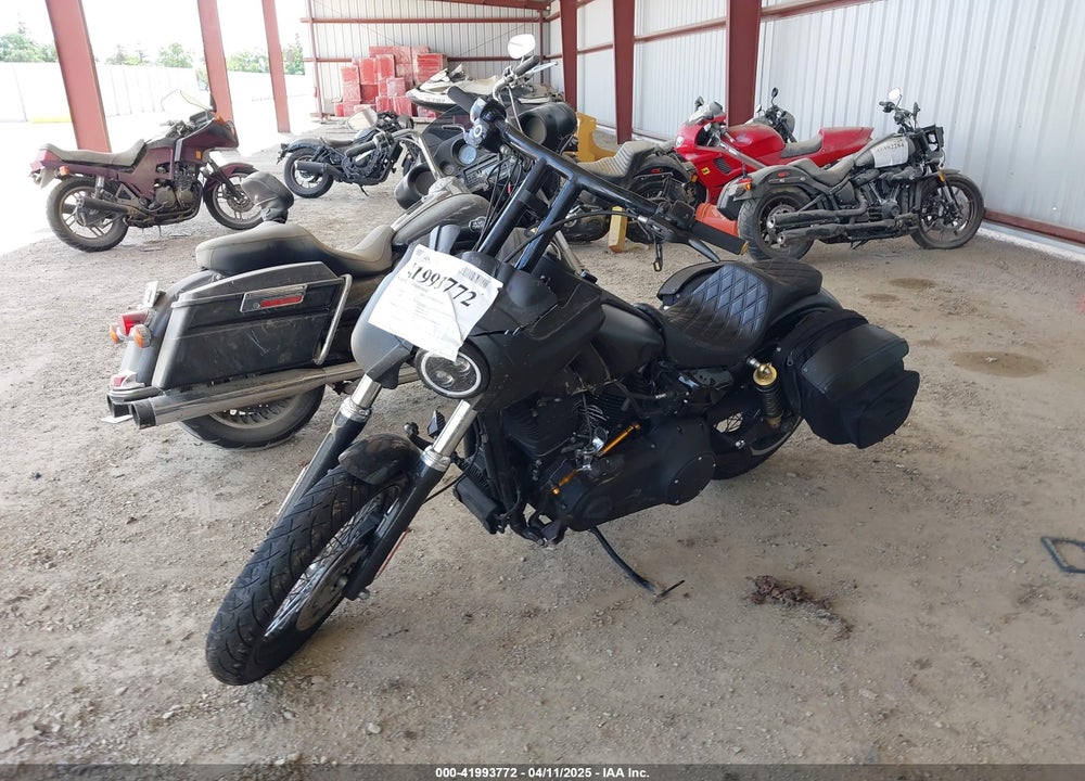 2017 HARLEY-DAVIDSON FXDB VIN: 1HD1GXM30HC316679