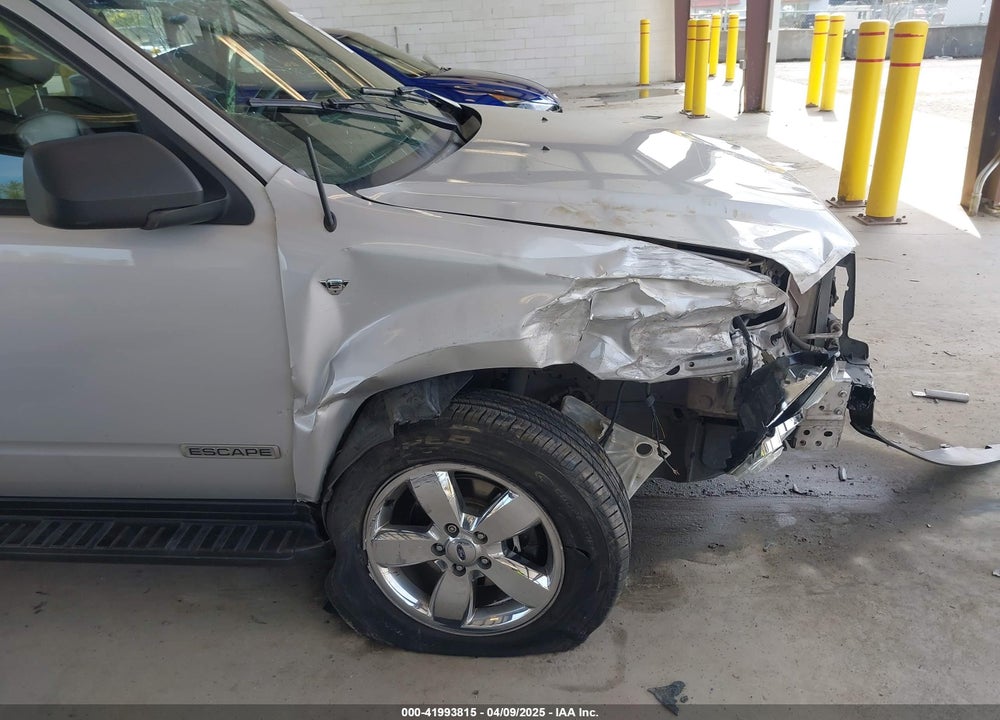2008 FORD ESCAPE VIN: 1FMCU93188KC62080