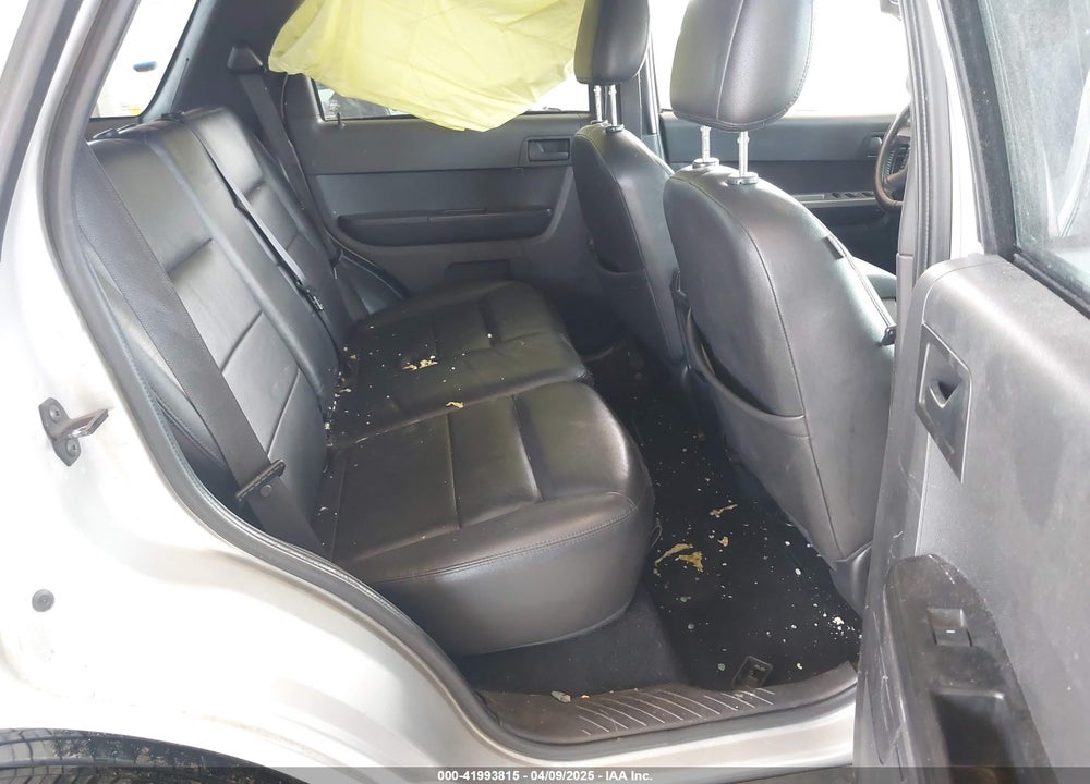 2008 FORD ESCAPE VIN: 1FMCU93188KC62080