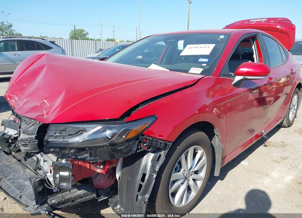 2025 TOYOTA CAMRY LE VIN: 4T1DAACK8SU098252
