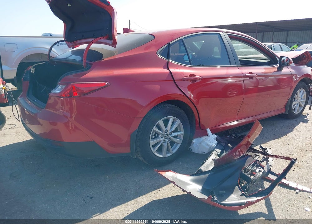2025 TOYOTA CAMRY LE VIN: 4T1DAACK8SU098252