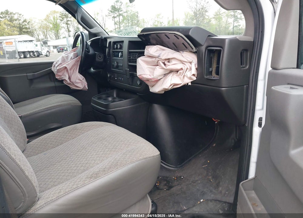 2021 CHEVROLET EXPRESS CARGO RWD 2500 REGULAR WHEELBASE WT VIN: 1GCWGAF71M1154667