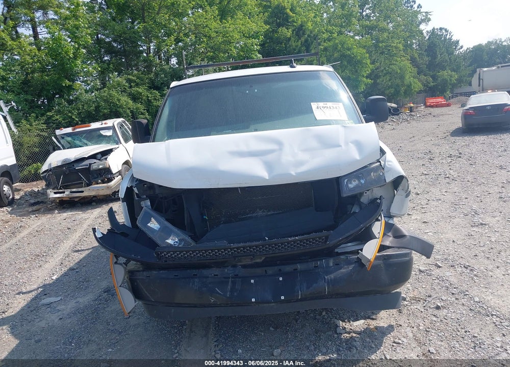 2021 CHEVROLET EXPRESS CARGO RWD 2500 REGULAR WHEELBASE WT VIN: 1GCWGAF71M1154667