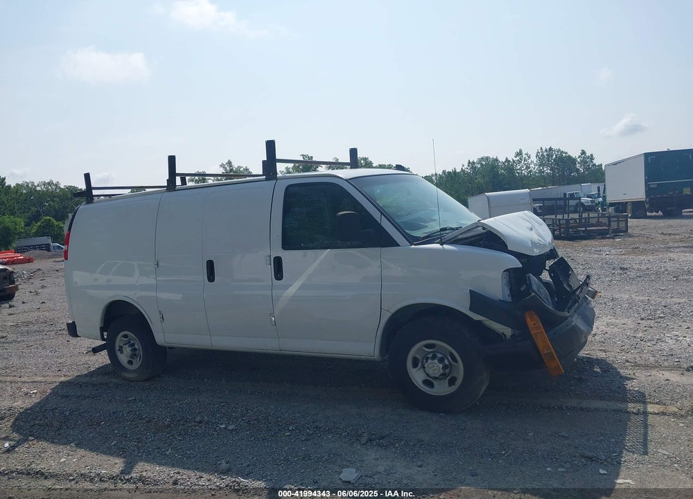 2021 CHEVROLET EXPRESS CARGO RWD 2500 REGULAR WHEELBASE WT VIN: 1GCWGAF71M1154667