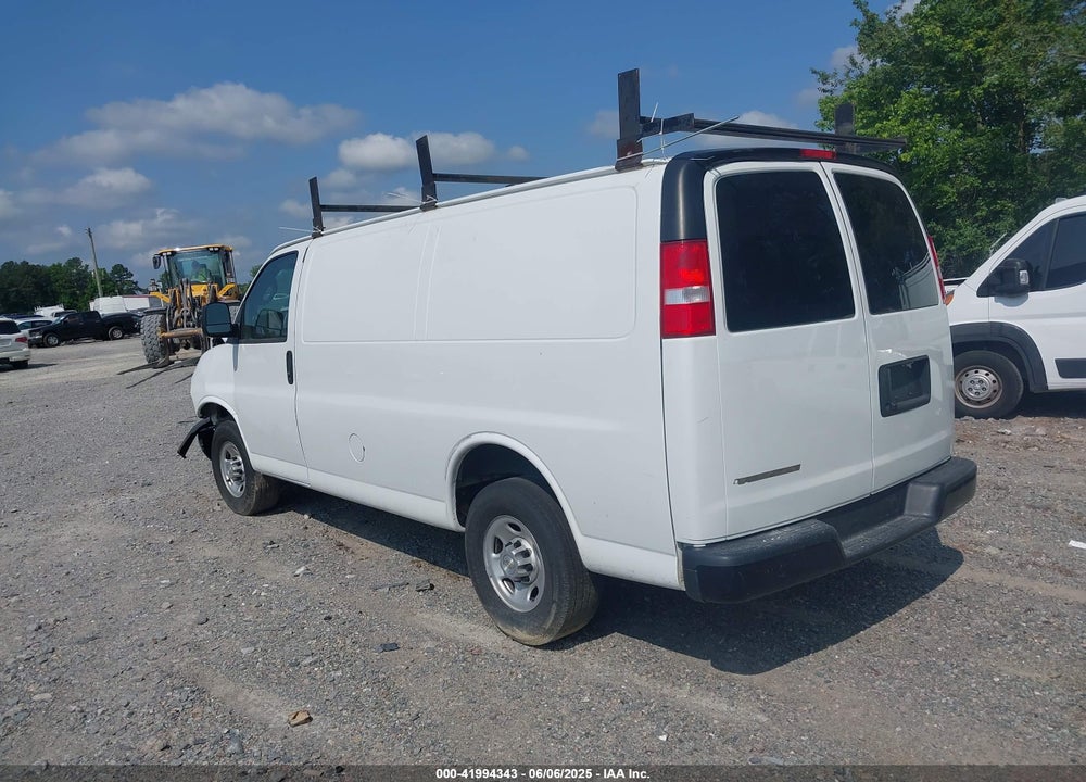 2021 CHEVROLET EXPRESS CARGO RWD 2500 REGULAR WHEELBASE WT VIN: 1GCWGAF71M1154667